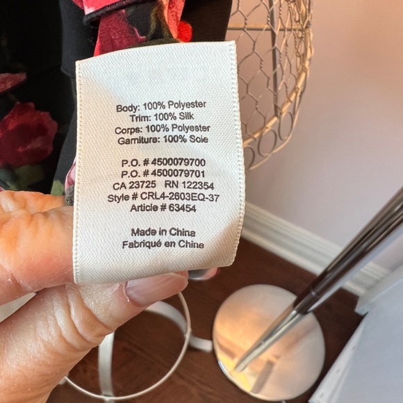 Wilfred Black Floral Short Sleeve Blouse with Elastic Neckline - Picture 3 of 5